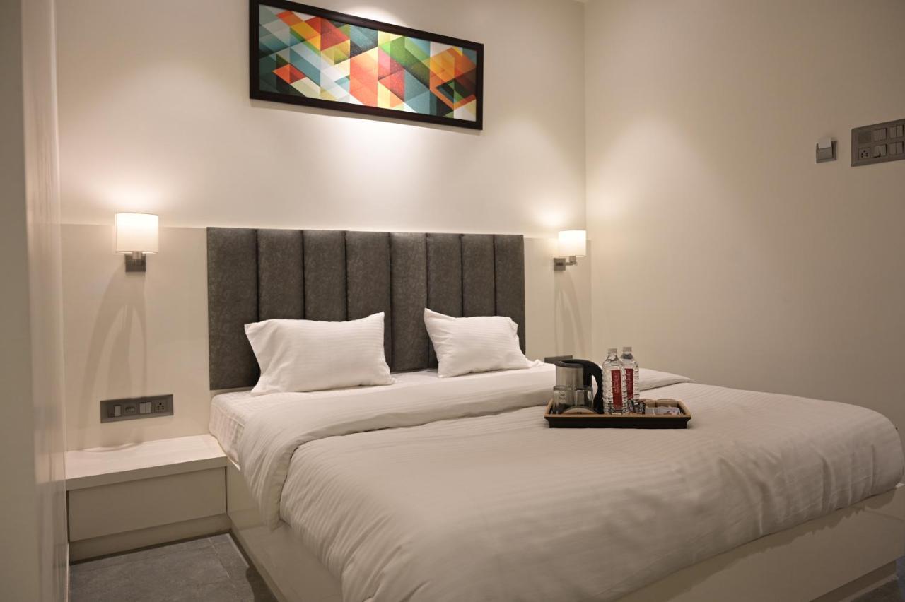 Hotel My Home Residency Nashik Bagian luar foto